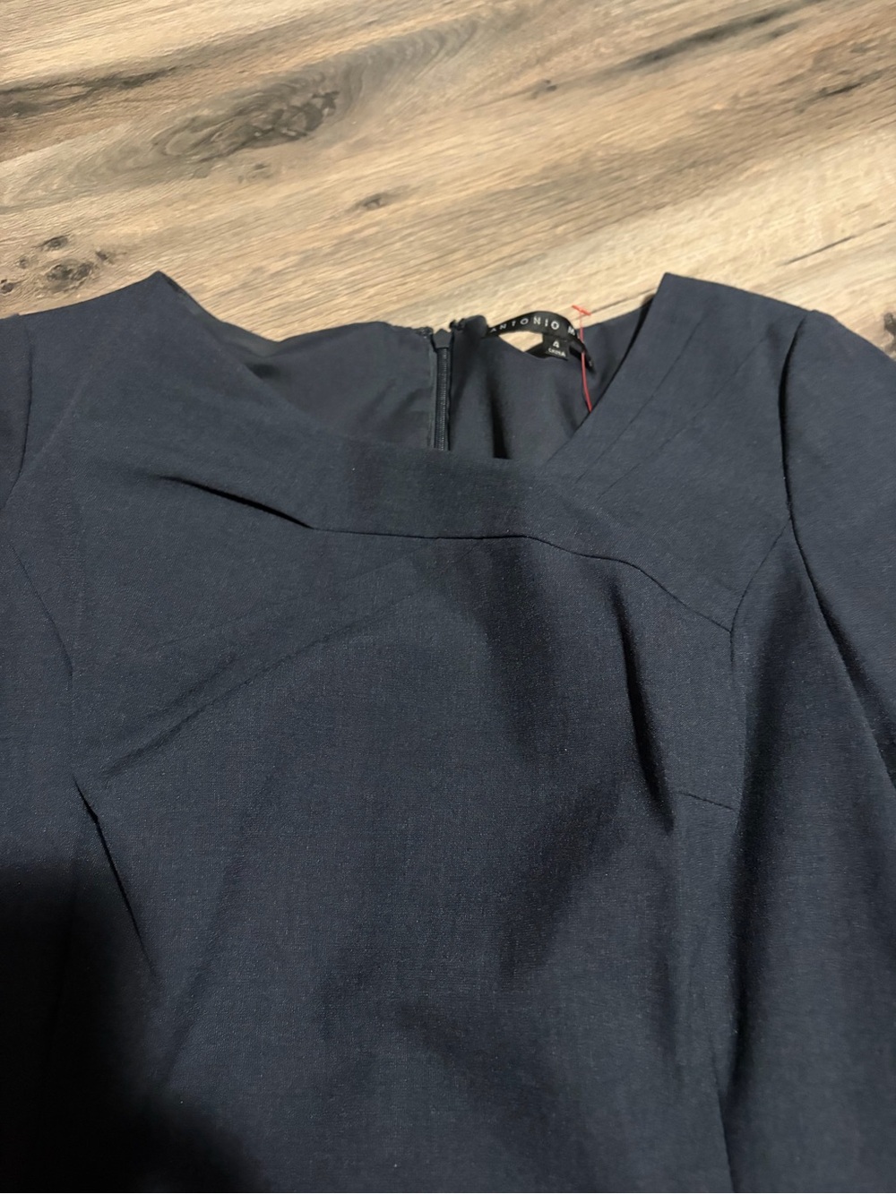 ANTONIO MELANI Navy Short-Sleeve Midi Sheath Dress, Like New , size 4 - Picture 7 of 9